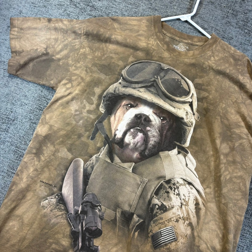 The Mountain Manimals Bulldog Soldier T-Shirt Mens XL Brown Tie Dye Graphic Tee